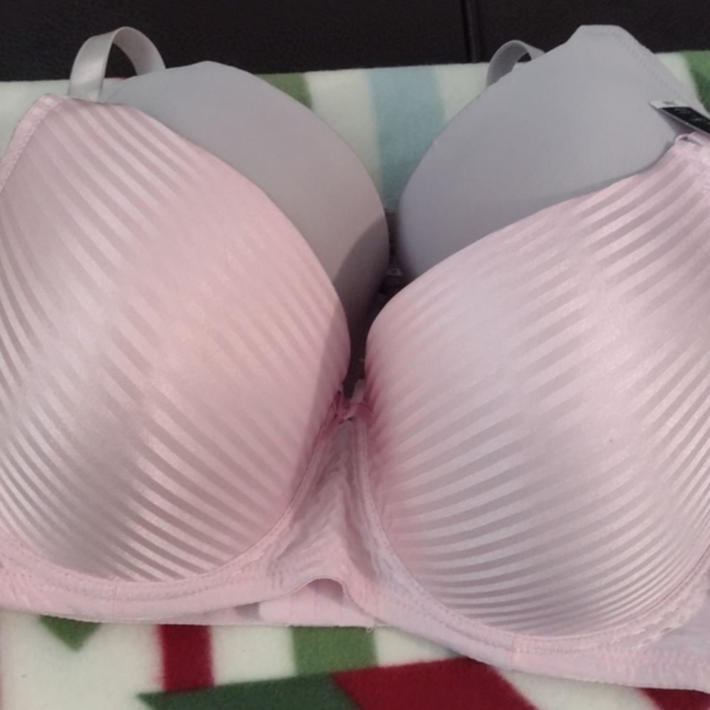 Bra - Picture 1 of 1